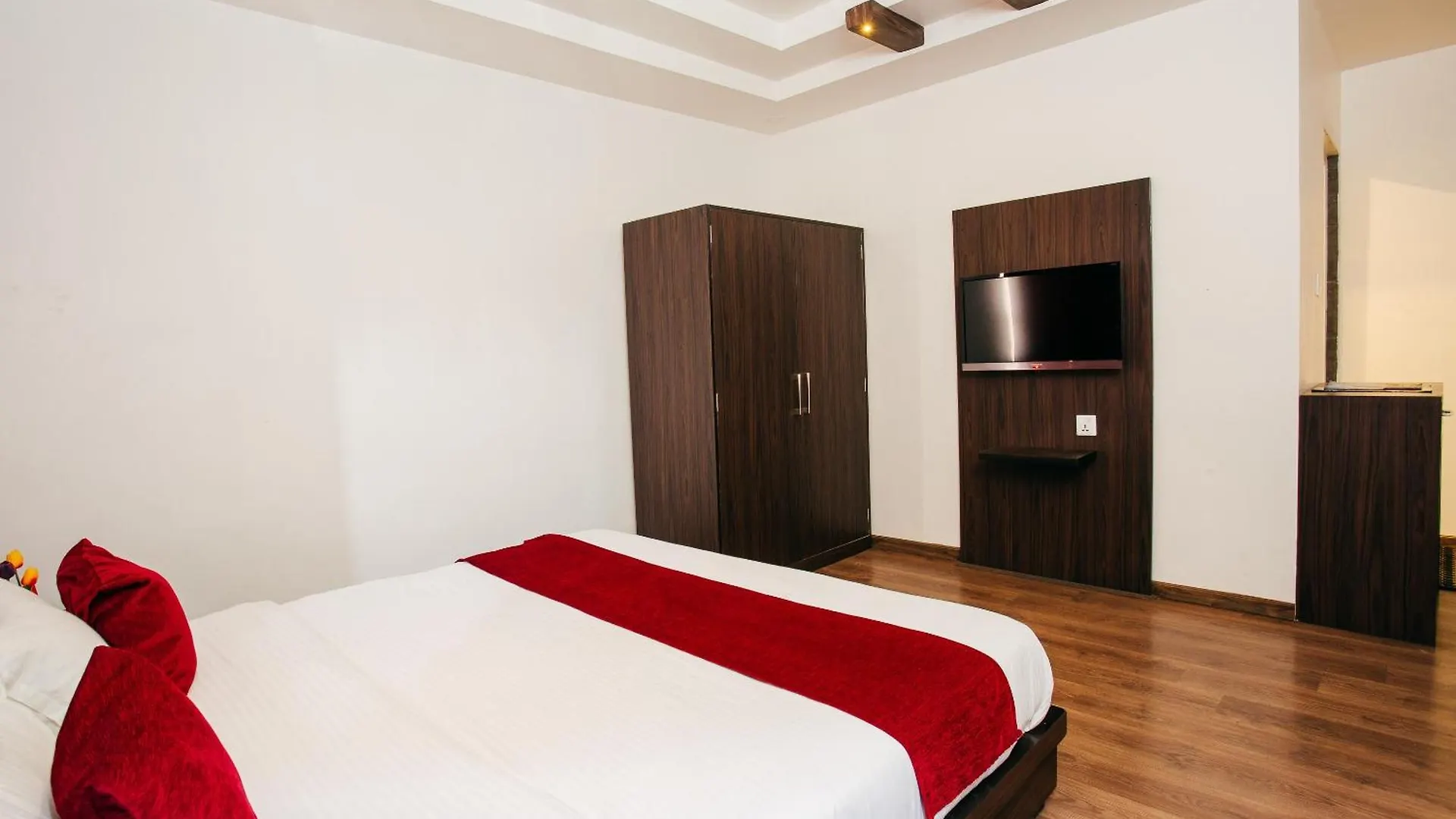 Oyo 11474 Gangaur Regency Boutique Hotel Kathmandu 2*,  Nepal